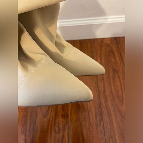 NWOB Tony Bianco Diddy Bootie sock ankle boot block heel beige color Sz 9 - Picture 11 of 15